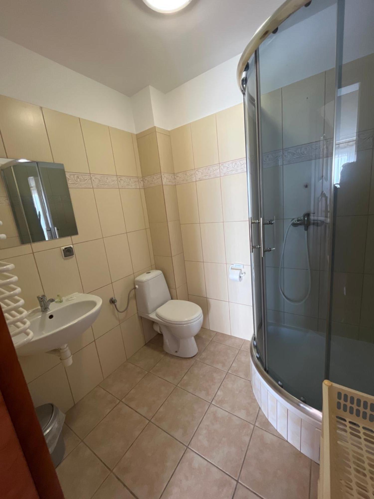 Dom Muszelka Hotel Krynica Morska Ngoại thất bức ảnh